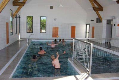 Campsite France Brittany : Amusez-vous dans la piscine couverte